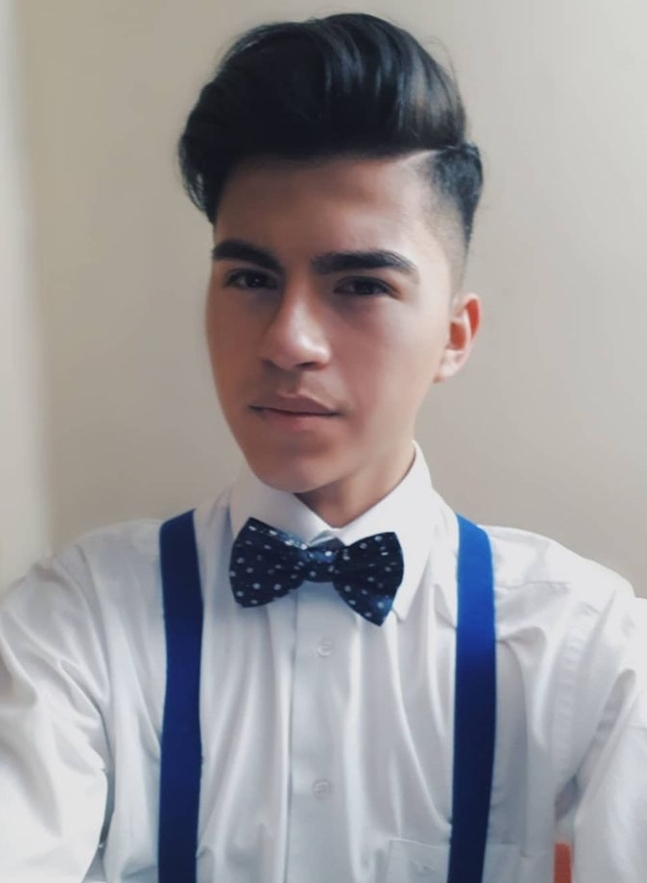 El estudiante UC, Fabián Gálvez, tiene interés por las áreas de administración de negocios, evaluación de proyectos y gestión de la innovación tecnológica