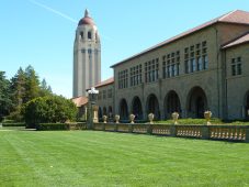 Postula a la beca para estudiar en la Universidad de Stanford