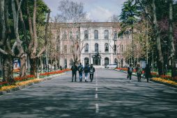Erasmus+ para intercambio: becas disponibles en 5 países europeos