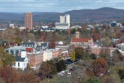 Beca completa para curso de emprendimiento y economía en Massachusetts (EE.UU.)